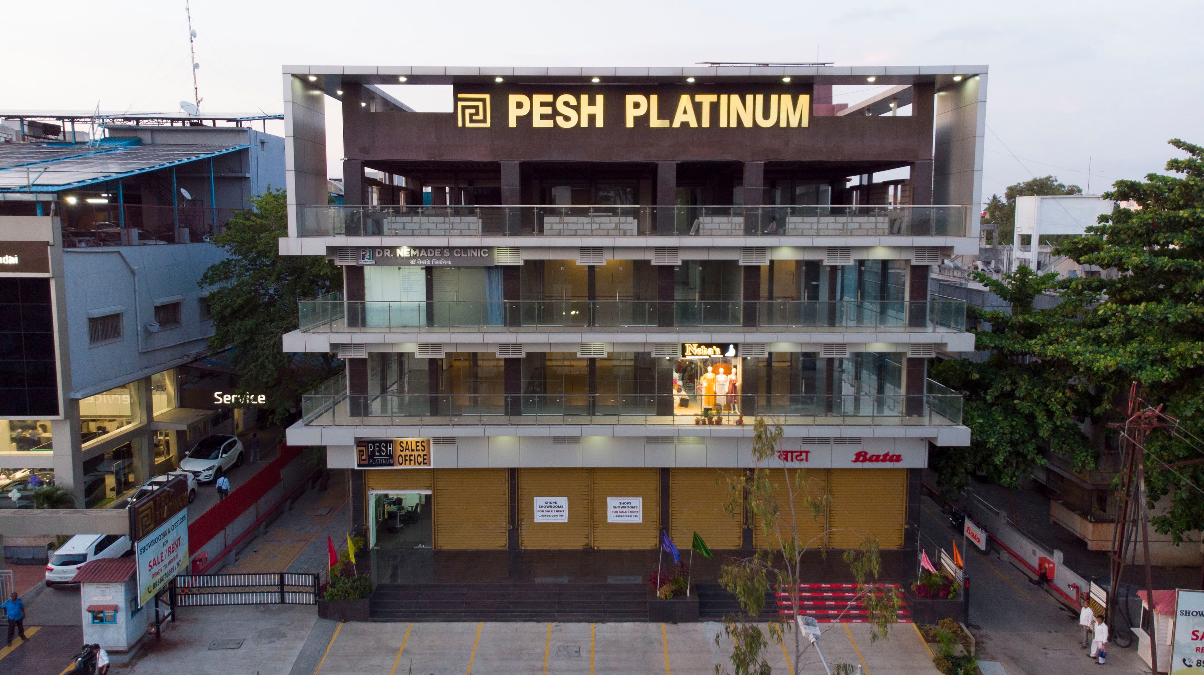 Pesh Platinum commercial building at Thermax Chowk, Chinchwad
